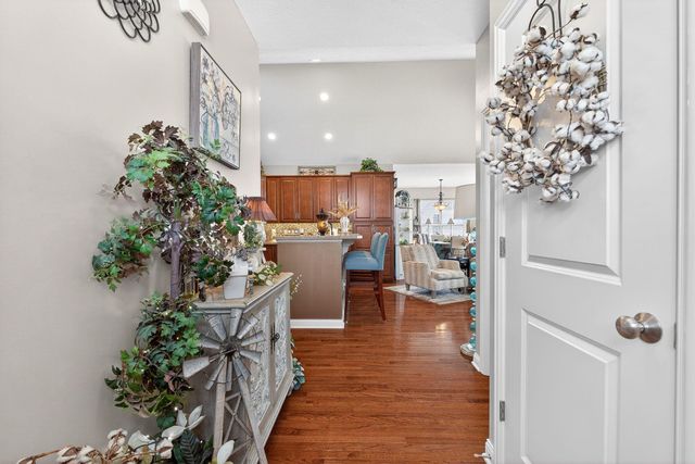 5688 Stearns Road, Dublin, OH 43016