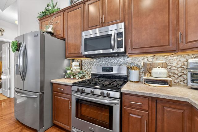 5688 Stearns Road, Dublin, OH 43016