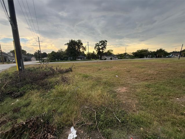 400 N 10th Street, Richmond, TX 77469