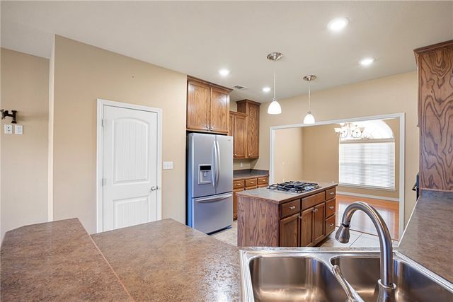 124 Mountain Point Road, Russellville, AR 72802