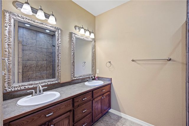 124 Mountain Point Road, Russellville, AR 72802