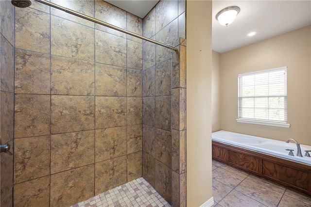 124 Mountain Point Road, Russellville, AR 72802