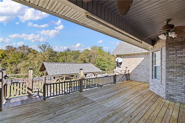 124 Mountain Point Road, Russellville, AR 72802