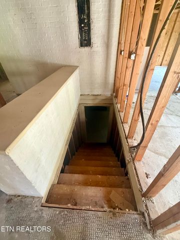 172 County Road 130, Athens, TN 37303