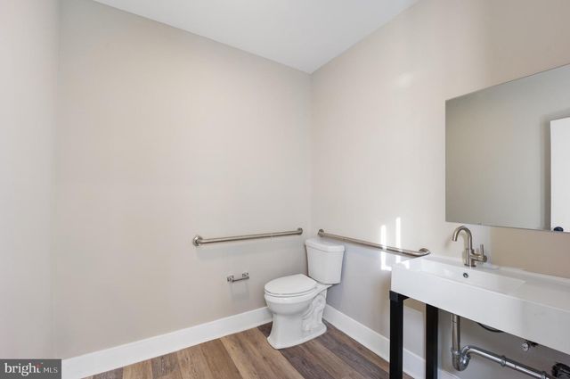 2500 N 16TH ST, Philadelphia, PA 19132