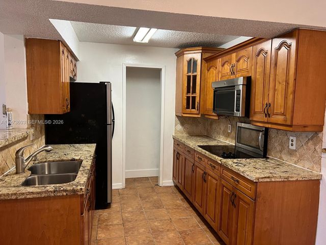 15067 SW 103rd Ter 14209, Miami, FL 33196