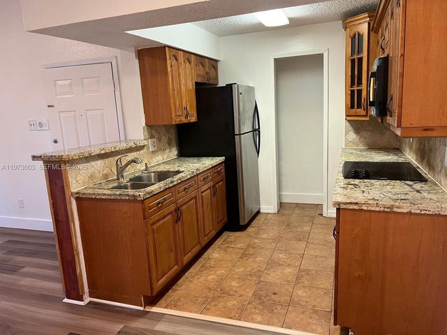 15067 SW 103rd Ter 14209, Miami, FL 33196