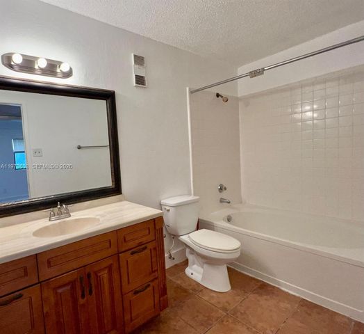 15067 SW 103rd Ter 14209, Miami, FL 33196