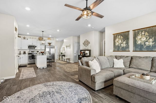 5206 Bramwell Lane, Whitestown, IN 46075