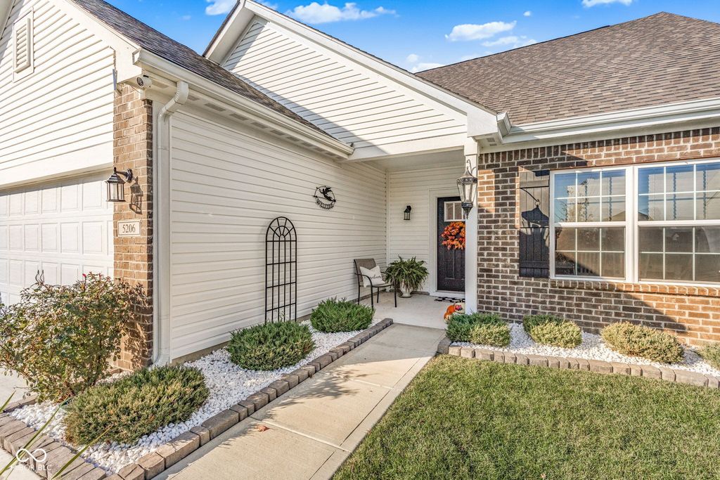 5206 Bramwell Lane, Whitestown, IN 46075