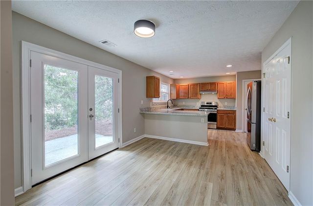608 Red Oak Court, Canton, GA 30114