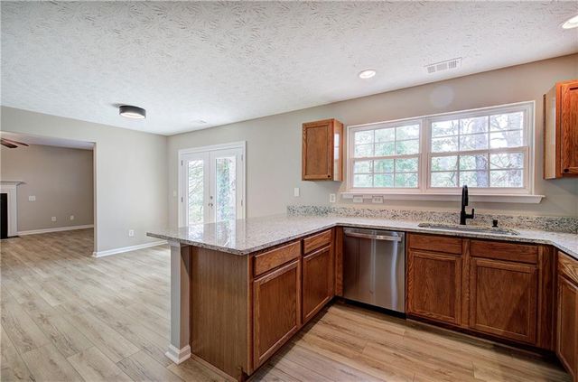 608 Red Oak Court, Canton, GA 30114