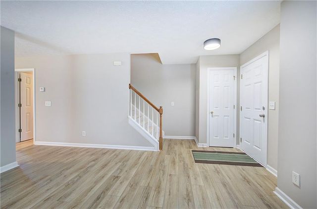 608 Red Oak Court, Canton, GA 30114