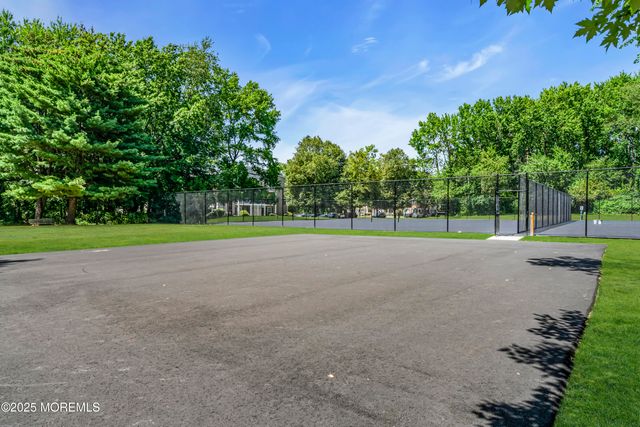 89 Chambord Court, Hamilton, NJ 08619