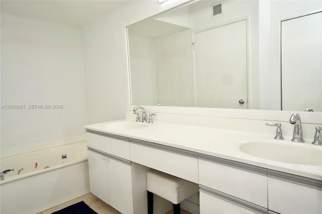 3400 NE 192nd St 606, Aventura, FL 33180