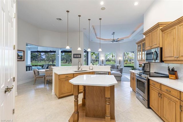 7984 Tiger Lily DR, Naples, FL 34113