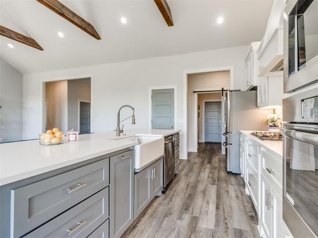 2304 E Kellan Court Terrace, Mustang, OK 73064