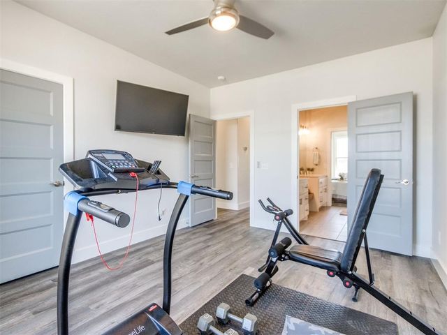 2304 E Kellan Court Terrace, Mustang, OK 73064