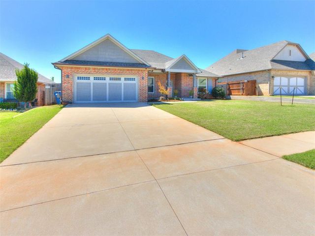 2304 E Kellan Court Terrace, Mustang, OK 73064