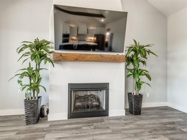 2304 E Kellan Court Terrace, Mustang, OK 73064