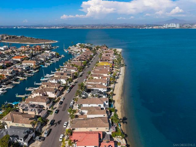 55 Spinnaker Way, Coronado, CA 92118