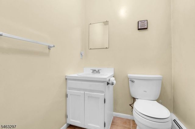 7 Ross Rd, Wallington Boro, NJ 07057