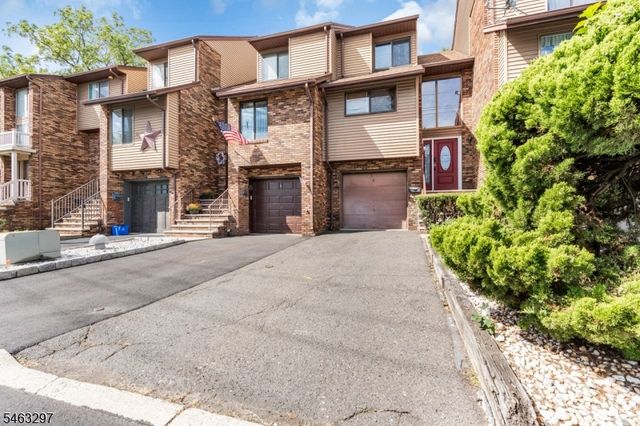 7 Ross Rd, Wallington Boro, NJ 07057