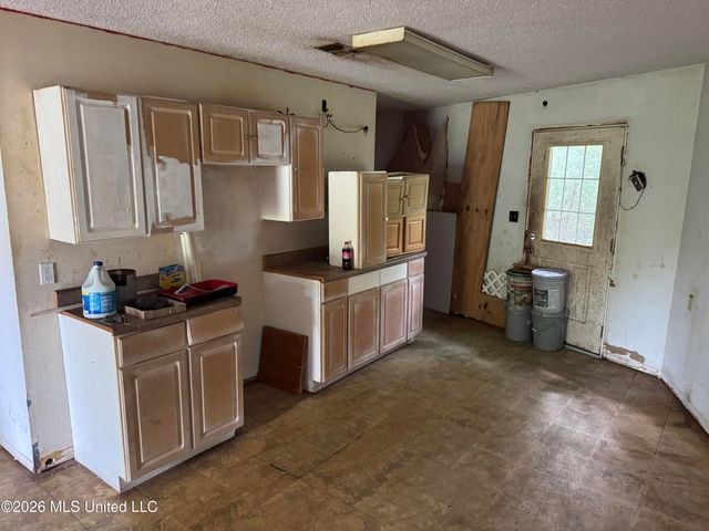 1914 48th Avenue, Gulfport, MS 39501