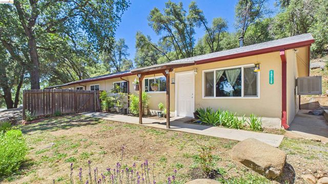 19120 & 19124 Black Oak Rd, Sonora, CA 95370