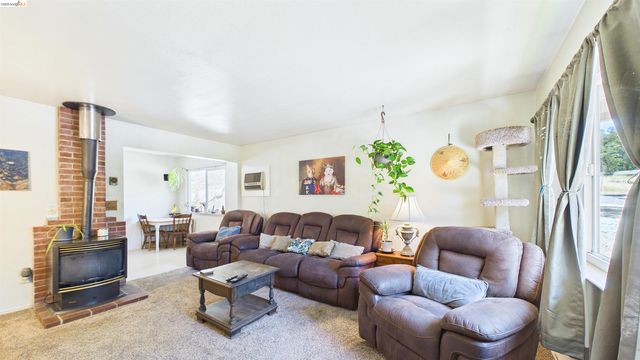 19120 & 19124 Black Oak Rd, Sonora, CA 95370