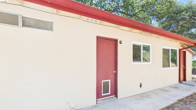 19120 & 19124 Black Oak Rd, Sonora, CA 95370