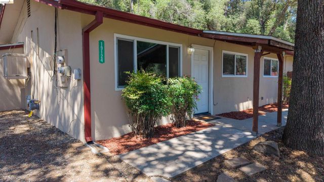 19120 & 19124 Black Oak Rd, Sonora, CA 95370