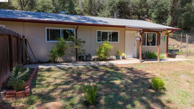 19120 & 19124 Black Oak Rd, Sonora, CA 95370