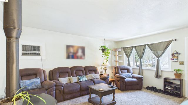 19120 & 19124 Black Oak Rd, Sonora, CA 95370