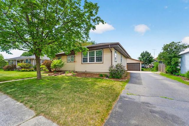 373 Garfield STREET, Burlington, WI 53105