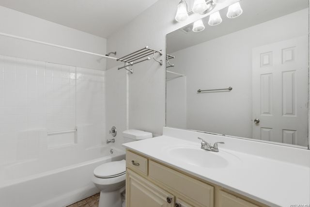 2611 CLOUDY MDW, San Antonio, TX 78222