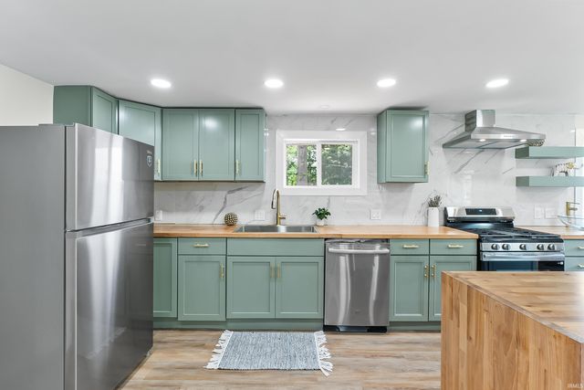 5710 S Harrison Street, Fort Wayne, IN 46807