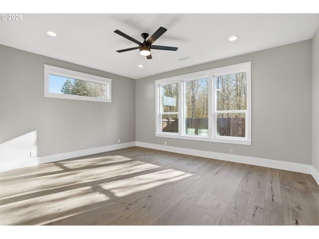 16221 Ne 180th St, Brush Prairie, WA 98606