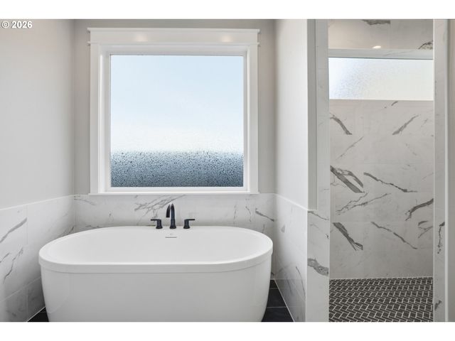 16221 Ne 180th St, Brush Prairie, WA 98606