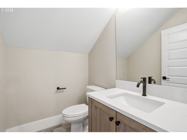 16221 Ne 180th St, Brush Prairie, WA 98606