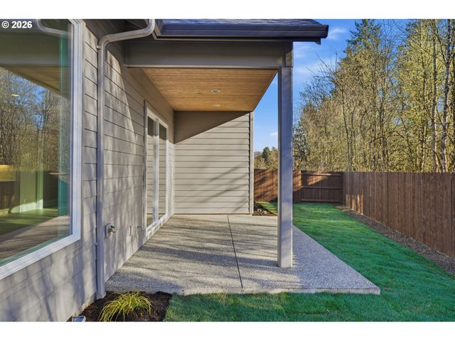 16221 Ne 180th St, Brush Prairie, WA 98606