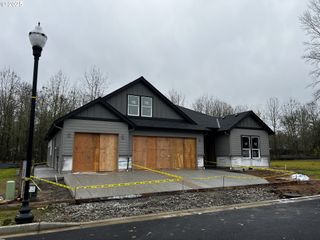 16221 Ne 180th St, Brush Prairie, WA 98606