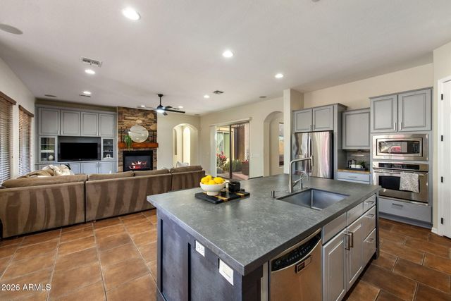 23004 N 38TH Place, Phoenix, AZ 85050