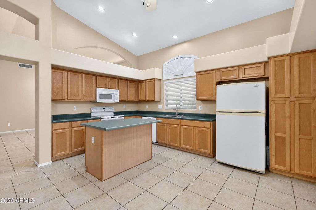 10133 E CARMEL Circle, Mesa, AZ 85208 — photo 2