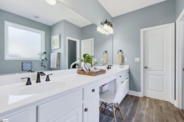 5 Boxford Court, Greer, SC 29650