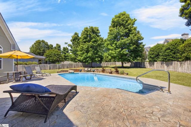 5 Boxford Court, Greer, SC 29650