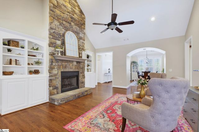 5 Boxford Court, Greer, SC 29650