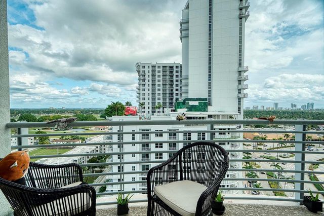 1830 Radius Dr 1412, Hollywood, FL 33020