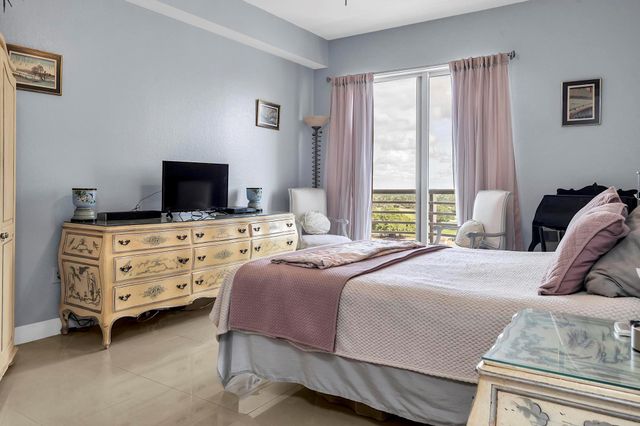 1830 Radius Dr 1412, Hollywood, FL 33020