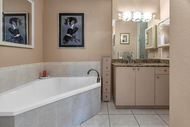 1830 Radius Dr 1412, Hollywood, FL 33020